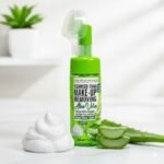 LIMPIADOR FACIAL EN ESPUMA DESMAQUILLANTE DE ALOE VERA, ELIMINA POR COMPLETO EL MAQUILLAJE RESISTENTE AL AGUA FRUIT OF THE WOKALI 150ML